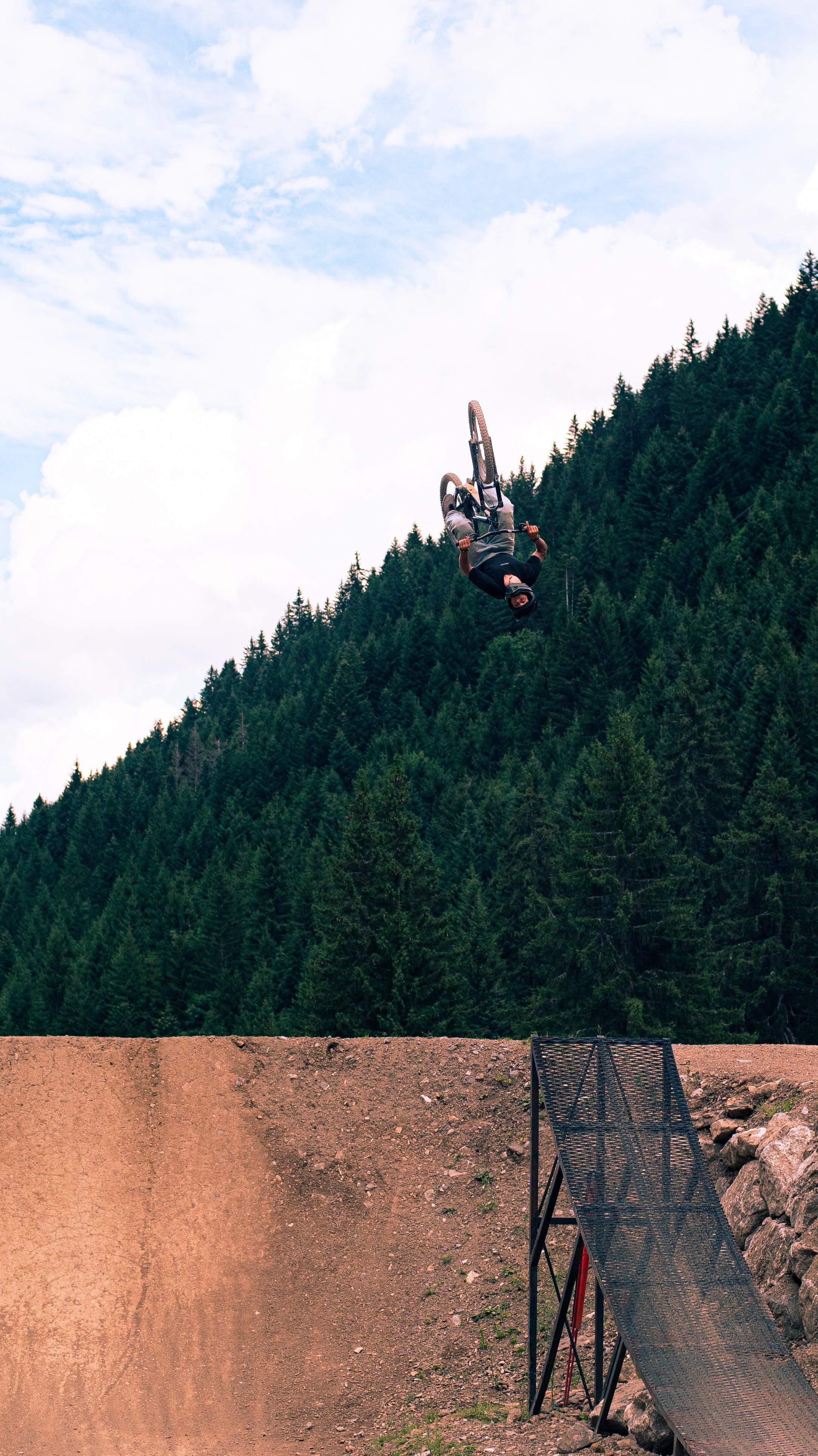 MTB VTT Chatel backflip ADRACER