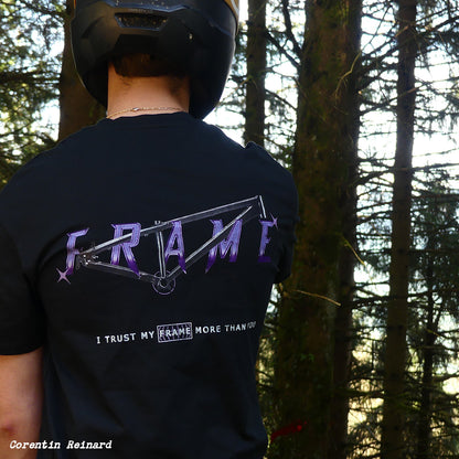 T-shirt Frame